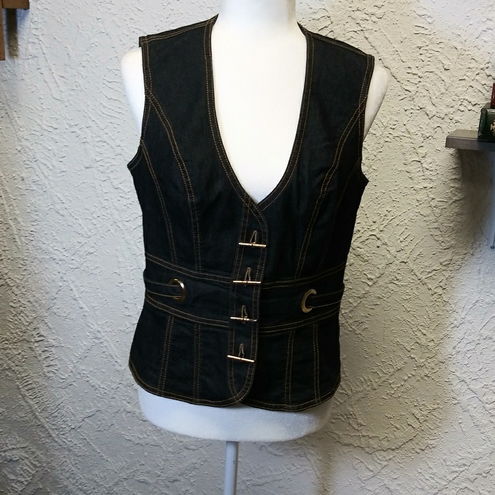 Black vest small/medium
